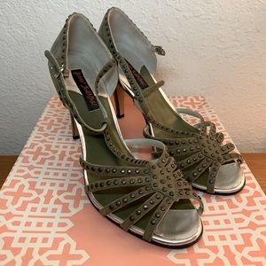 Betsy Johnson Green Studded Sandals Size 9